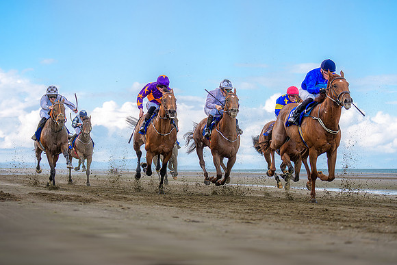 BON-Laytown-Races-beach- - Sept 2025 - 3:2