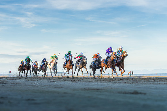 BON-Laytown-Races-beach- - Sept 2024 - 3:2