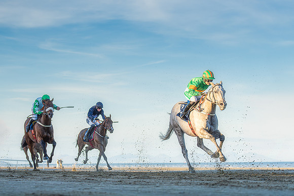 BON-Laytown-Races-beach- - Sept 2024 - 3:2