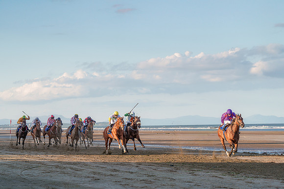 BON-Laytown-Races-beach- - Sept 2023 - 3:2