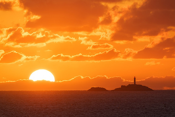 BON-Rockabill-Lighthouse-Skerries-Sunrise - April 2022 - 2:3